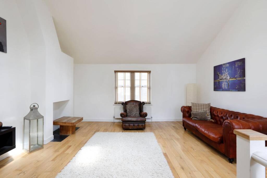 Beautiful 2 Bedroom Mews House With Parking By The Beach Brighton Exteriör bild